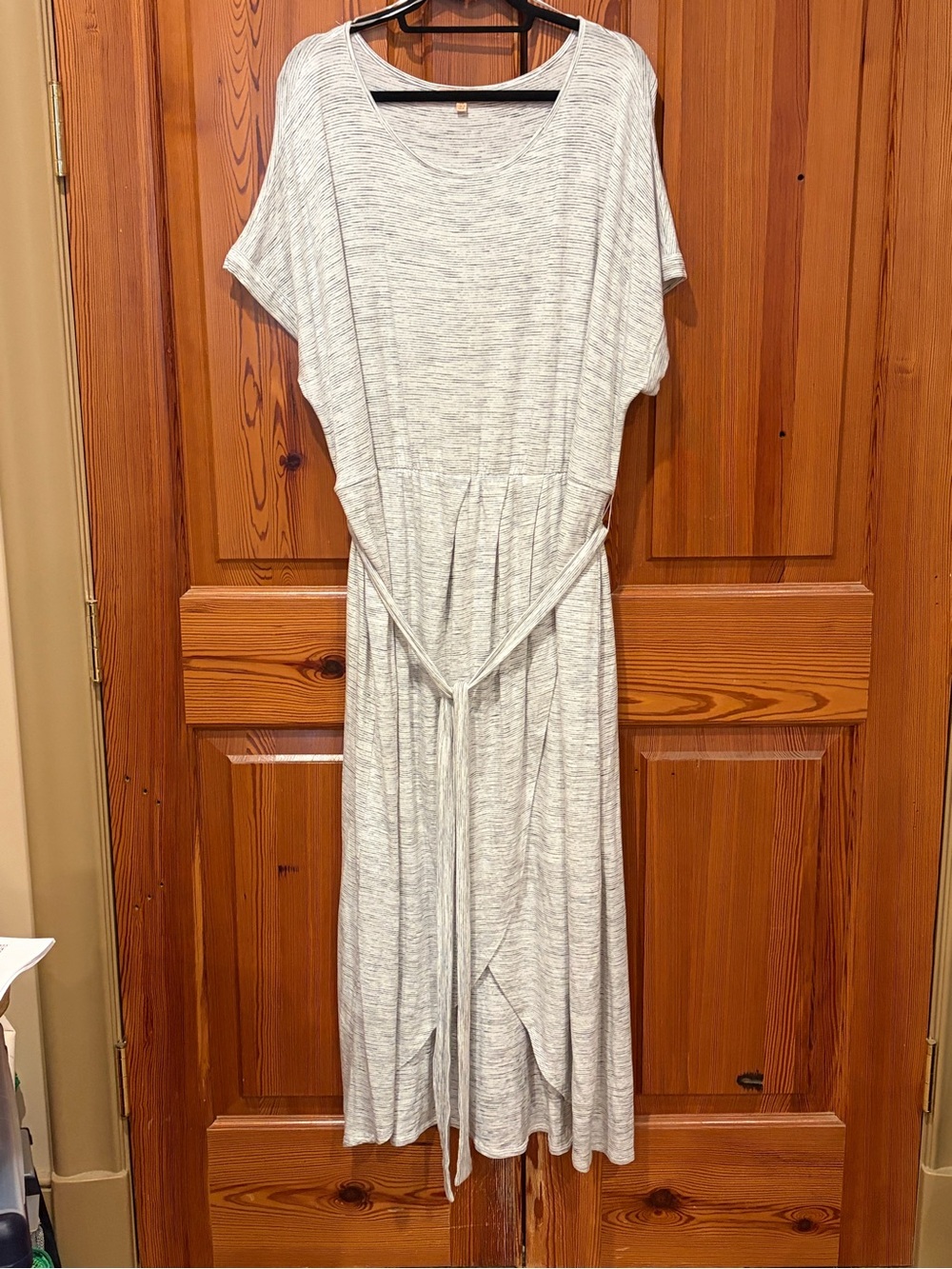 Gibson Latimer Heather Light Gray Tie-Waist Maxi Dress